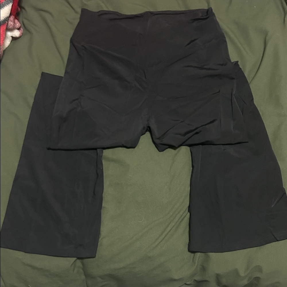 Black Wide-Leg Pants